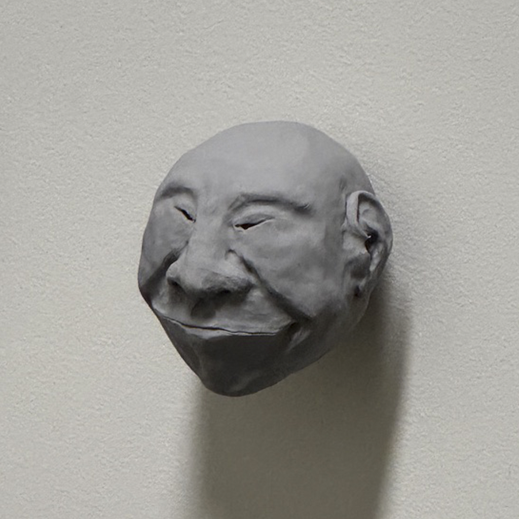 WALL STATUE