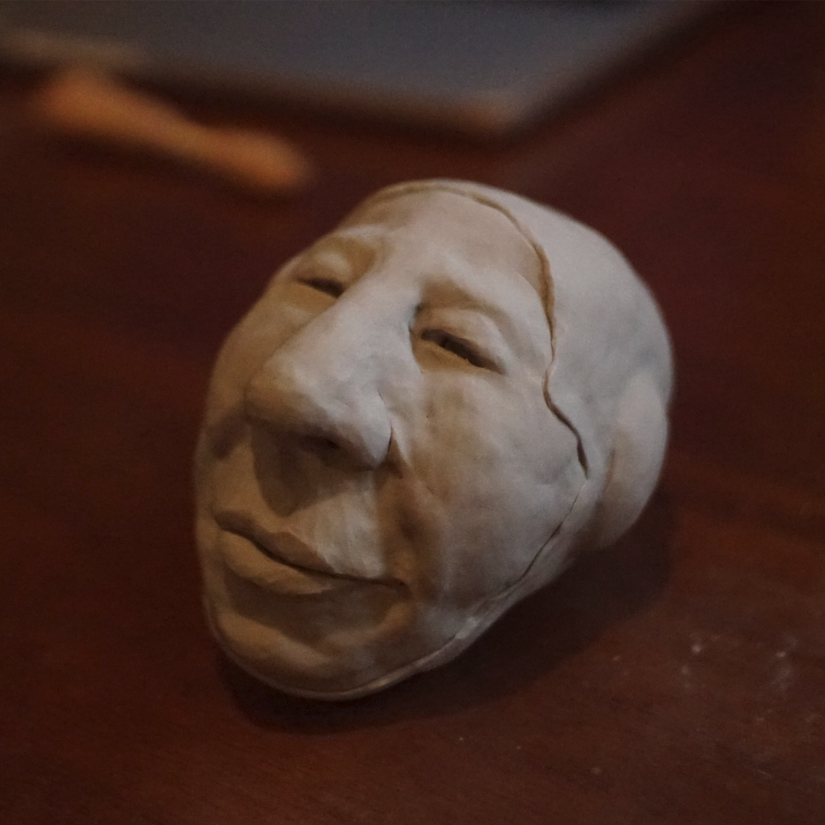 HEAD STATUE
